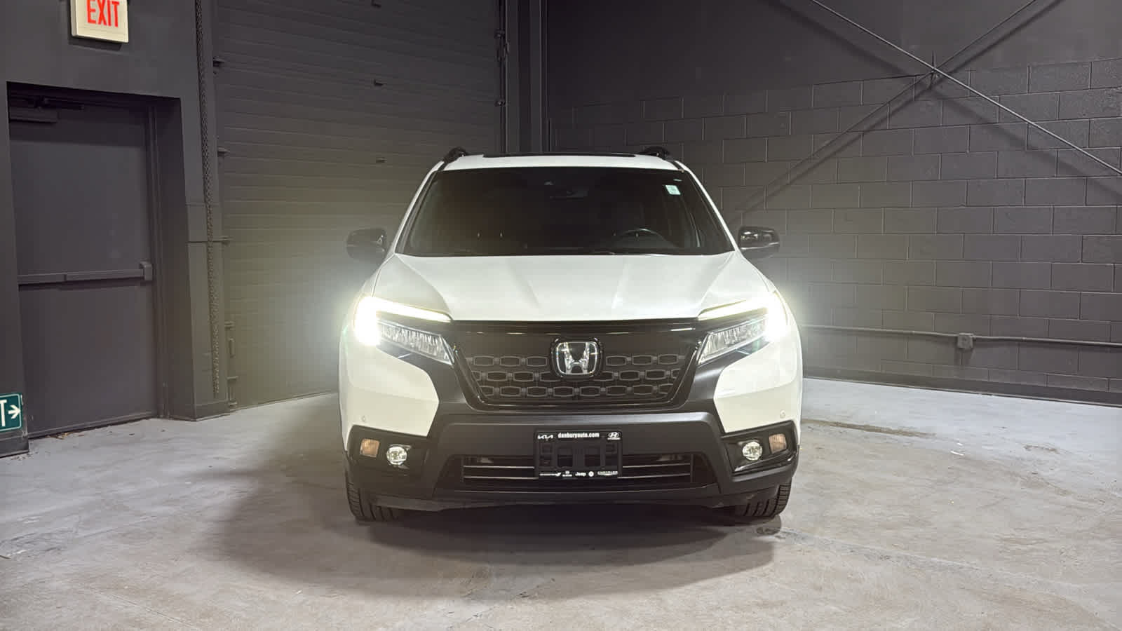Used 2021 Honda Passport Touring image 2