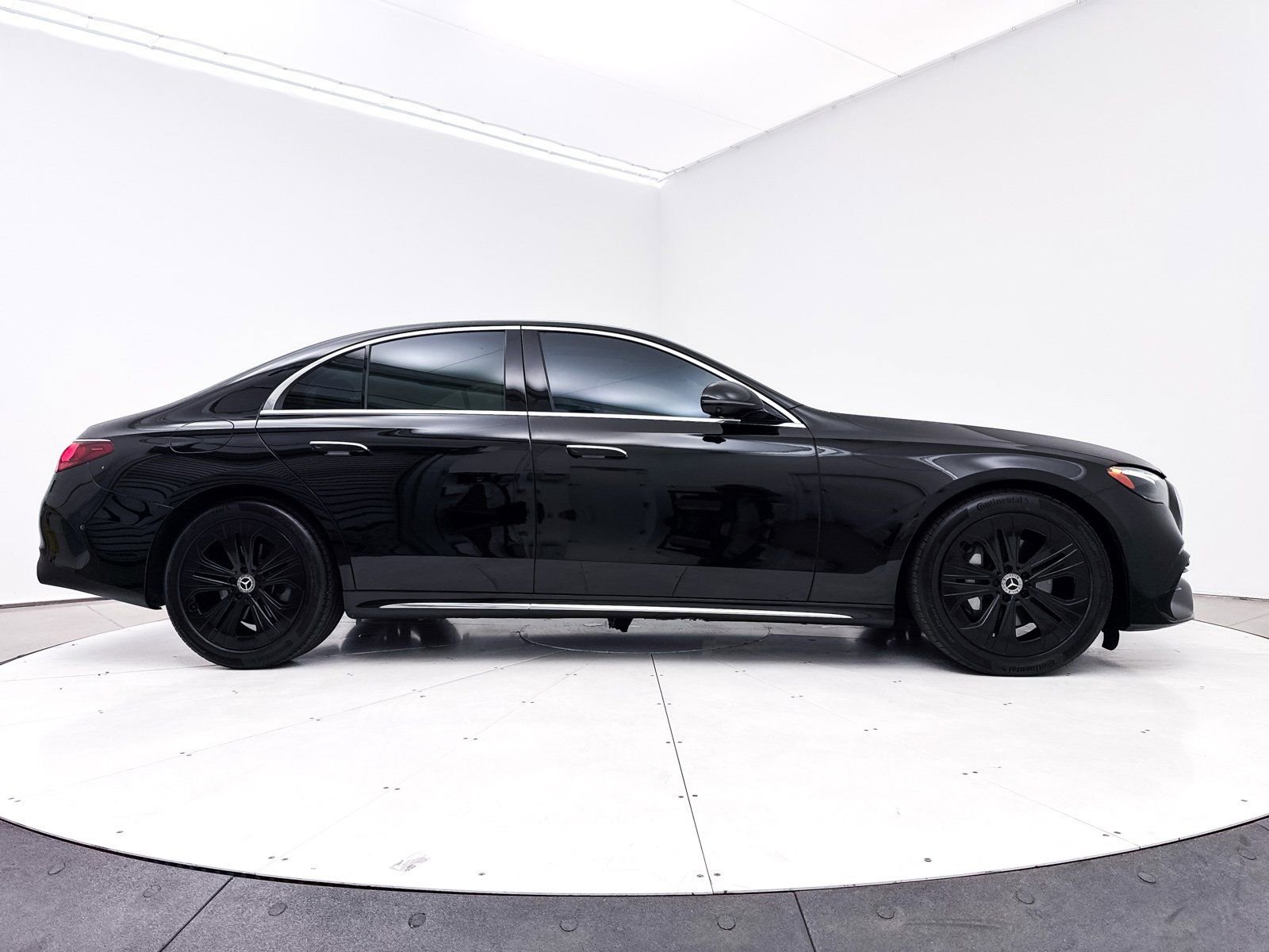 Used 2024 Mercedes-Benz E 350 4MATIC Sedan image 41