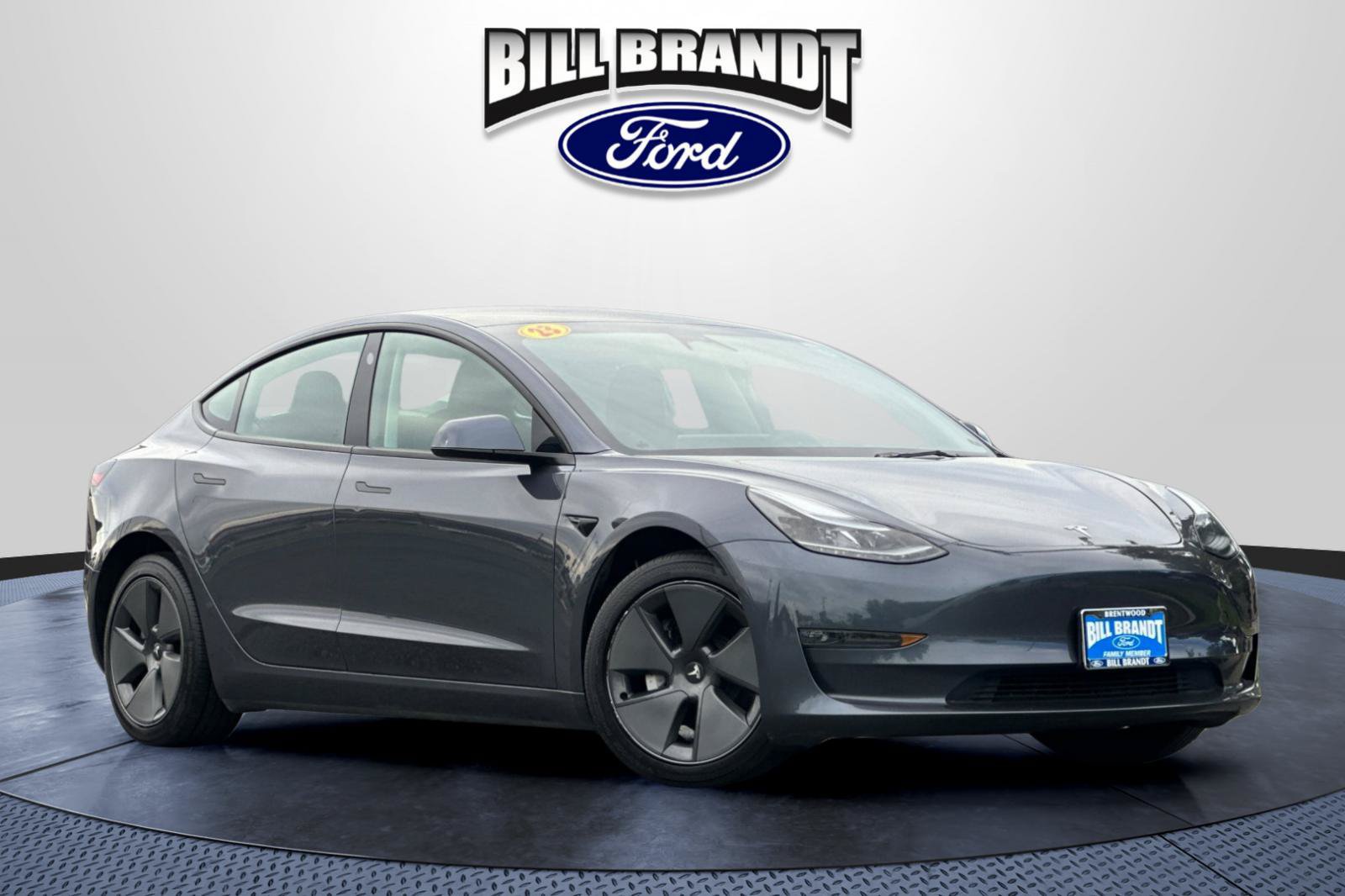 Used 2023 Tesla Model 3 Standard Range RWD image 1
