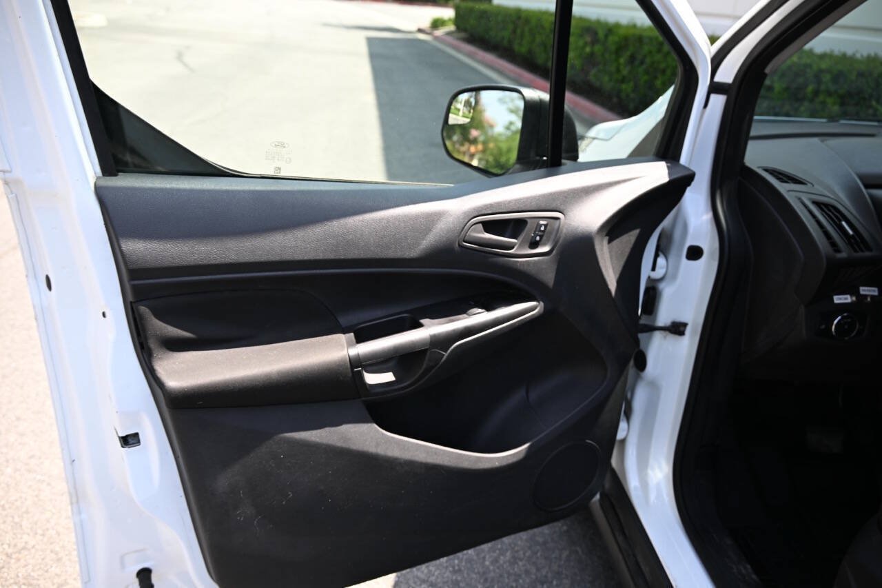 Used 2015 Ford Transit Connect XL FWD image 15
