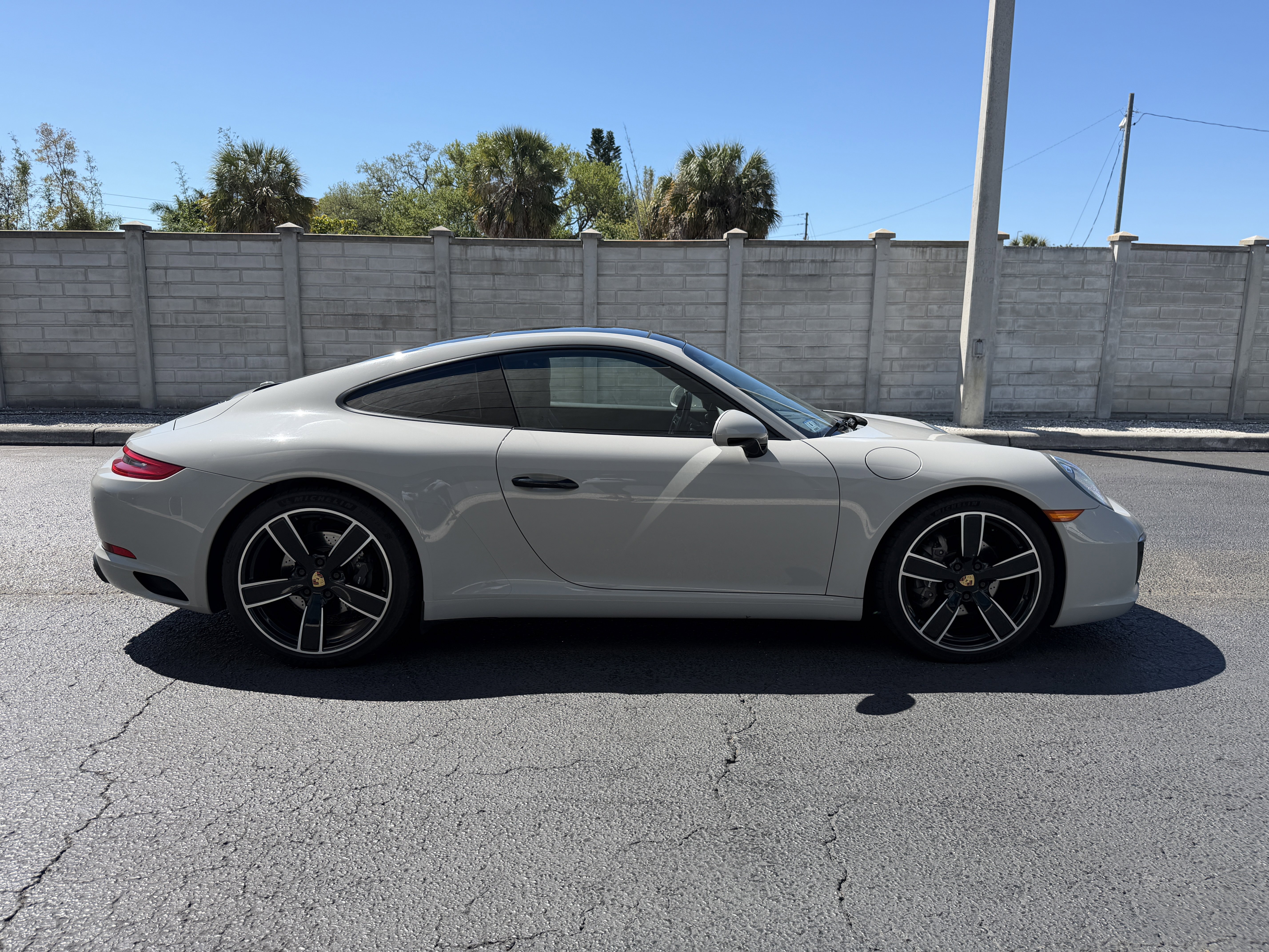 Certified 2018 Porsche 911 Carrera RWD image 7