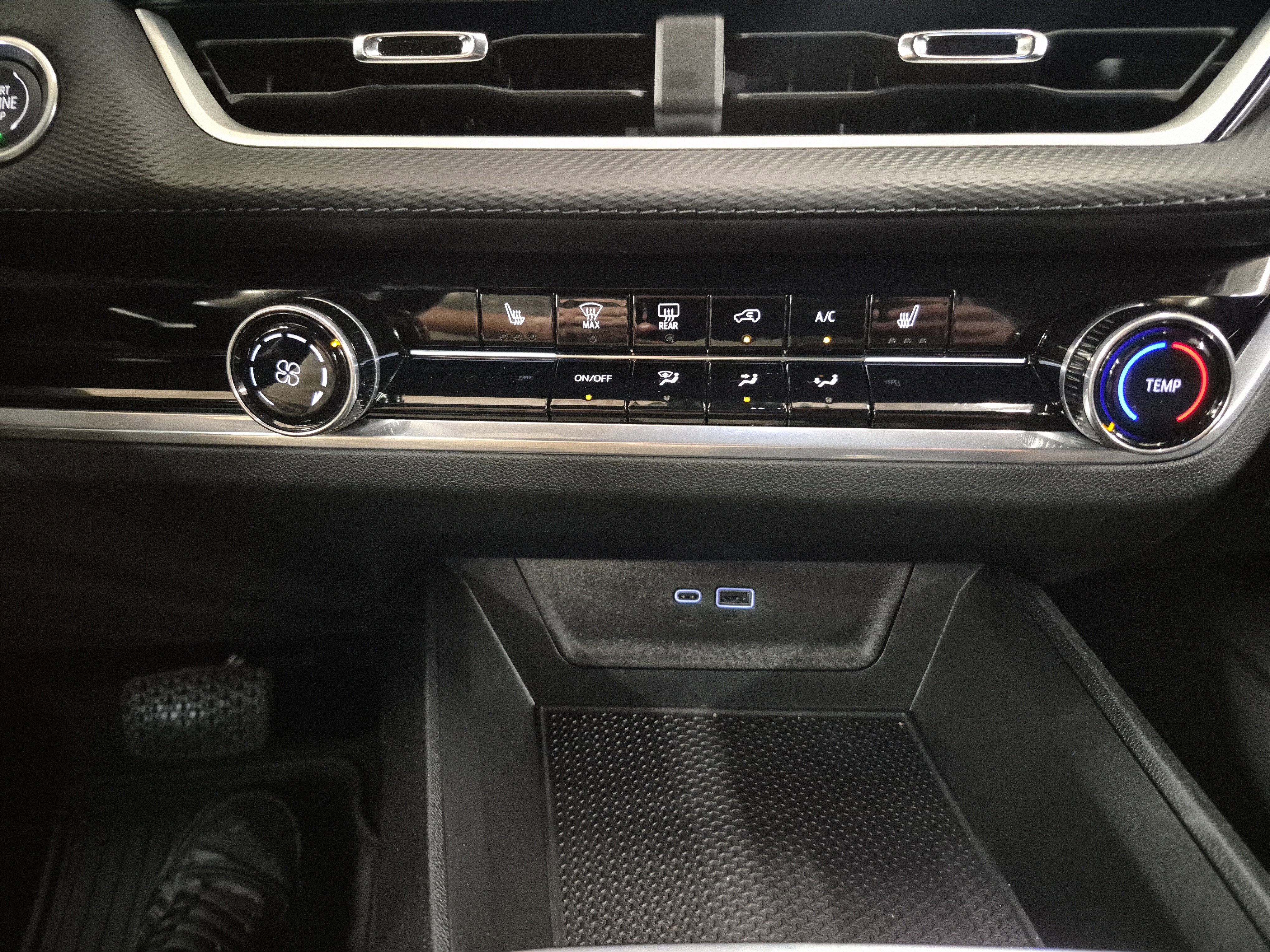 Used 2026 Chevrolet Equinox LT w/ Safety and Technology Package image 29