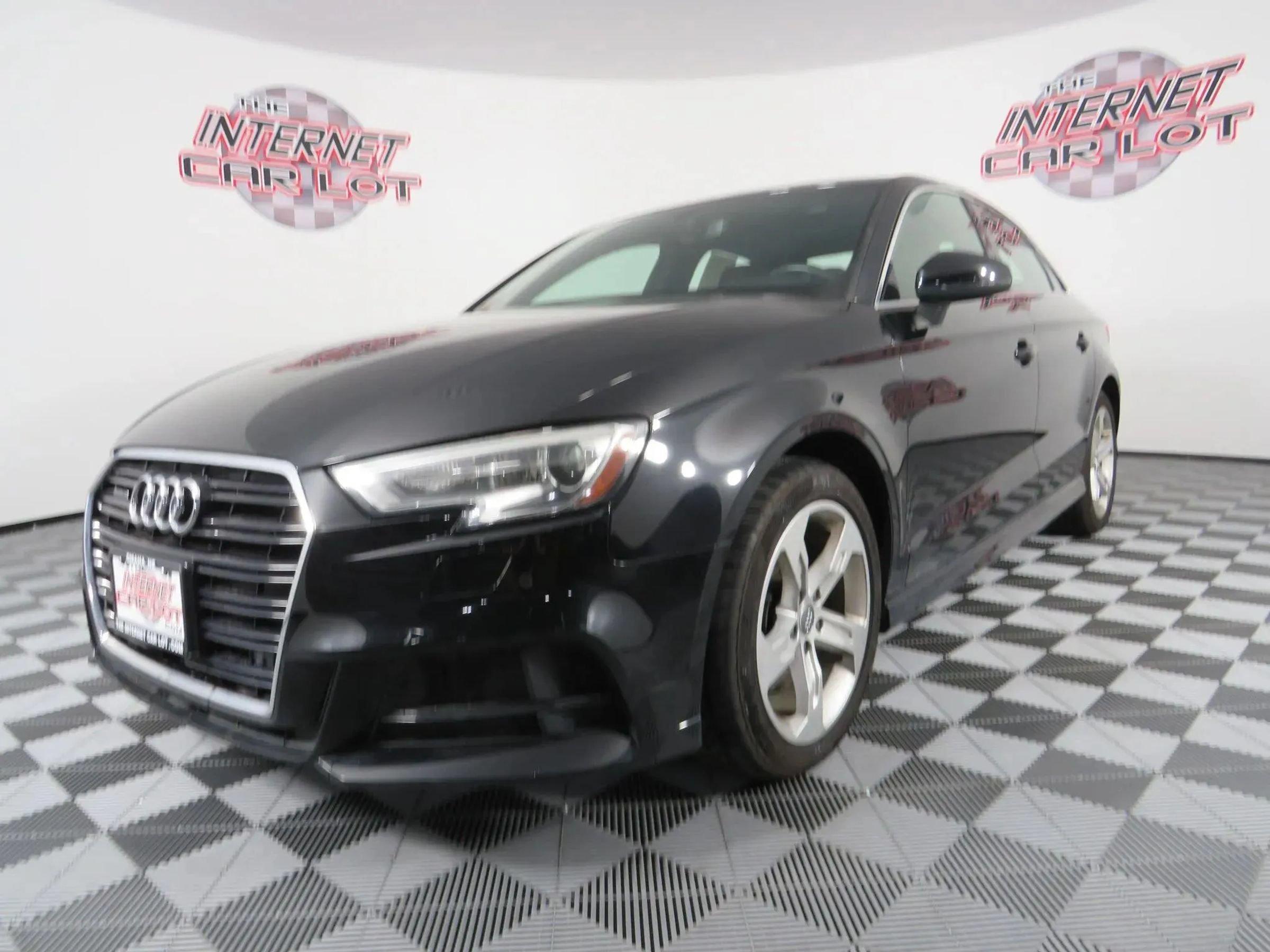 Used 2018 Audi A3 2.0T Premium Plus w/ Premium Plus Package AWD/4WD image 3