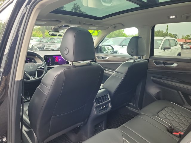 Certified 2024 Volkswagen Atlas SEL Premium R-Line AWD/4WD image 14