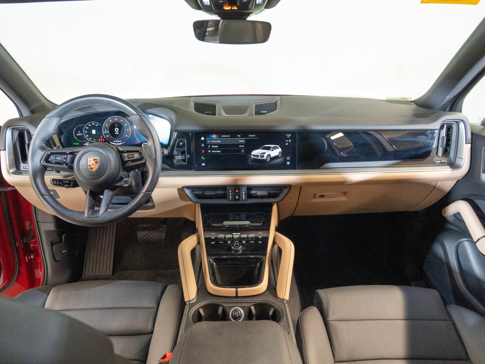 Certified 2024 Porsche Cayenne AWD/4WD image 25