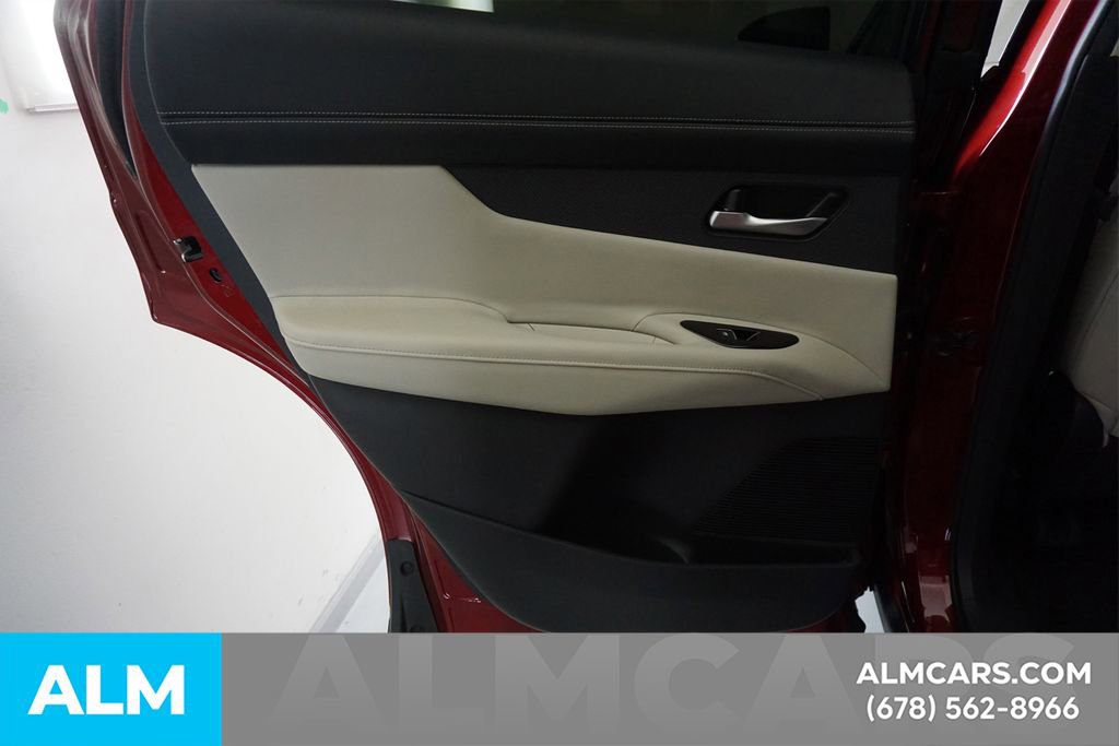 Used 2025 Nissan Murano SL AWD/4WD image 55