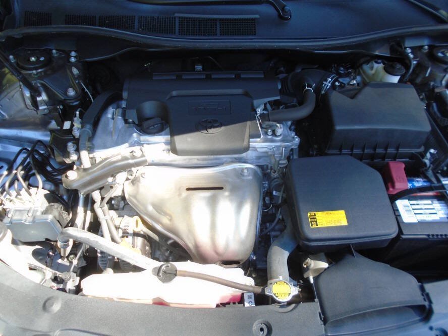 Used 2014 Toyota Camry FWD image 25