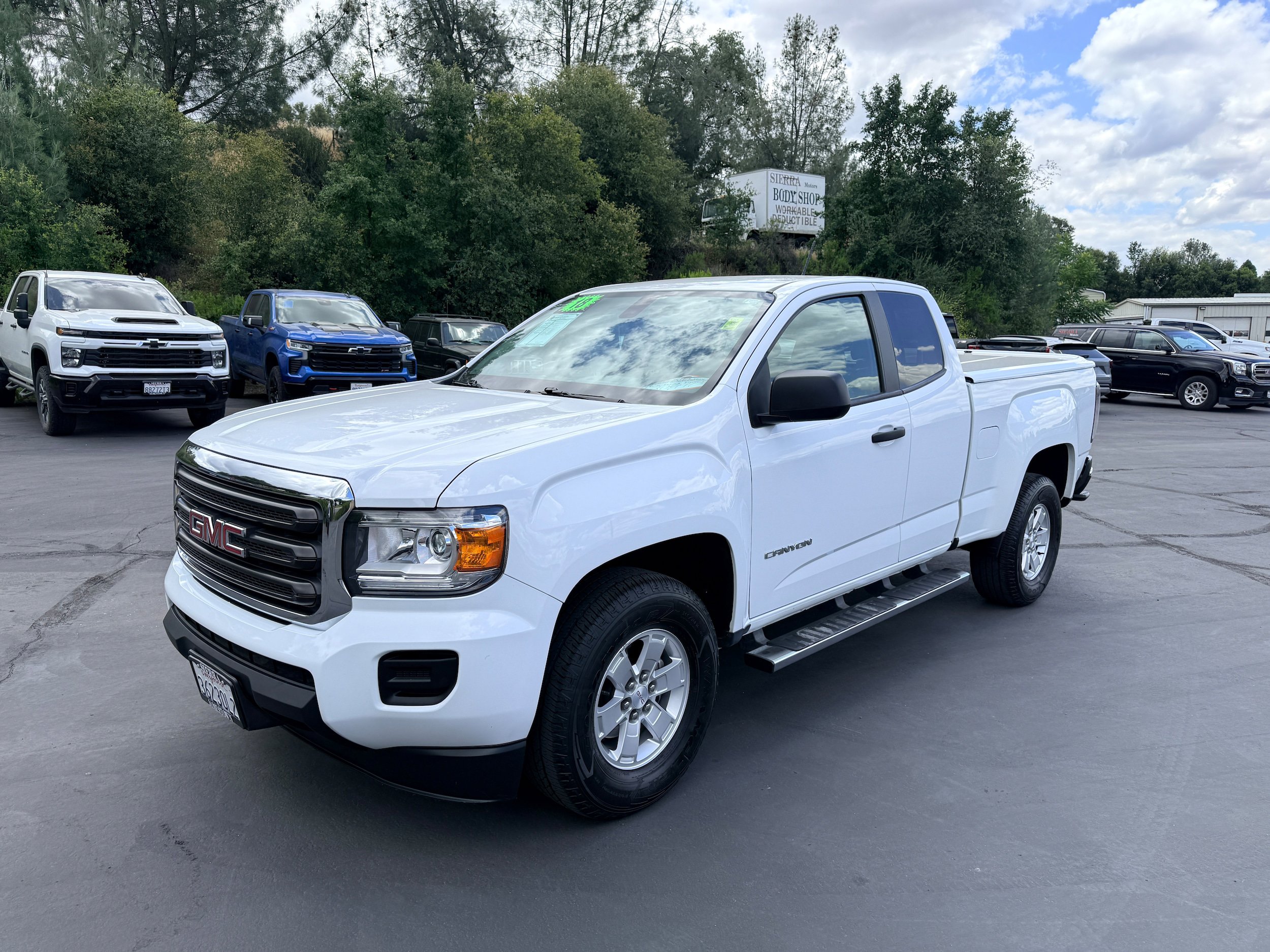 Used 2018 GMC Canyon W/T w/ Convenience Package RWD image 2