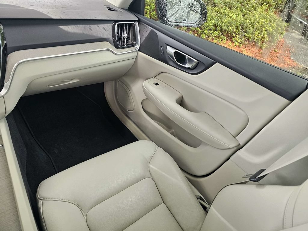 Certified 2024 Volvo S60 B5 Plus w/ Climate Package FWD image 15