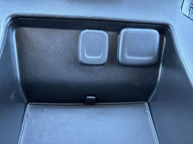 Used 2019 GMC Yukon XL SLT w/ Open Road Package AWD/4WD image 34