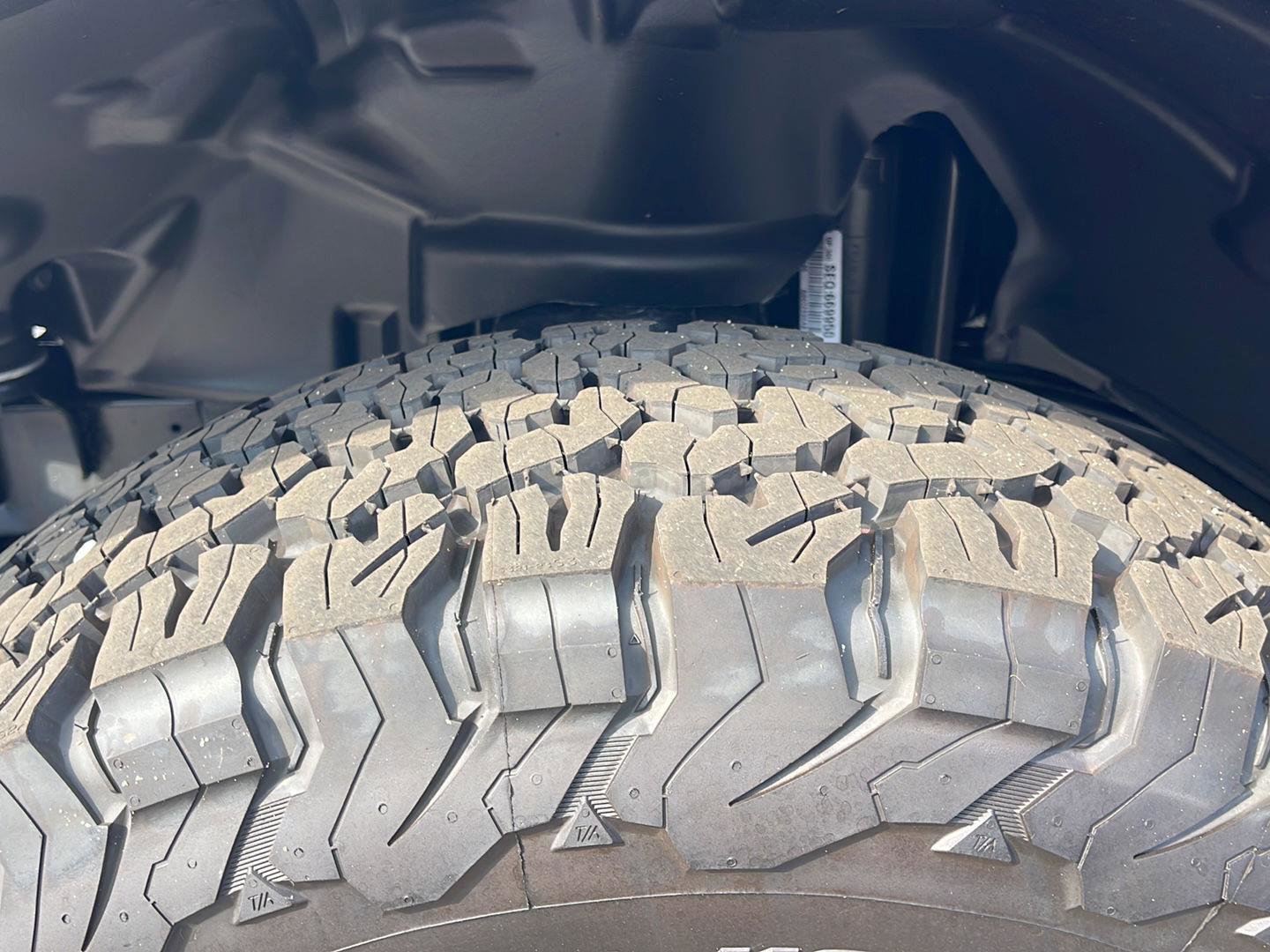 New 2025 Jeep Wrangler Rubicon AWD/4WD image 12