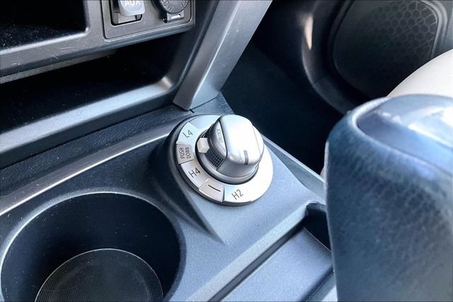 Used 2017 Toyota 4Runner SR5 Premium AWD/4WD image 16