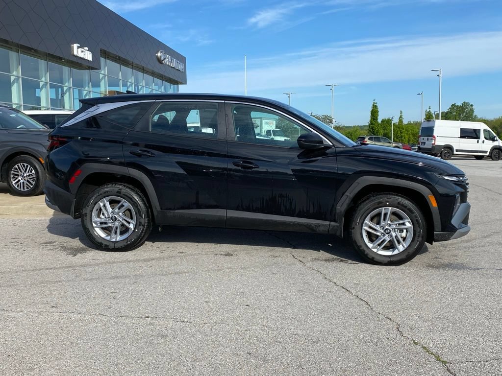 New 2026 Hyundai Tucson SE AWD/4WD image 9