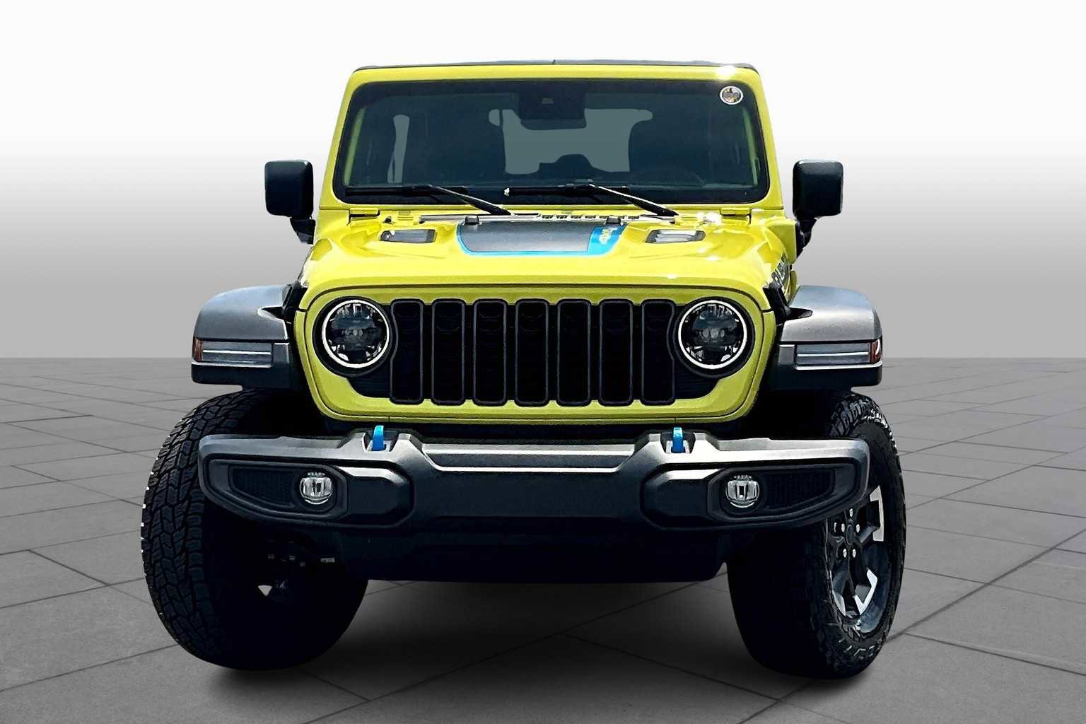 Used 2024 Jeep Wrangler Unlimited Rubicon 4xe image 3