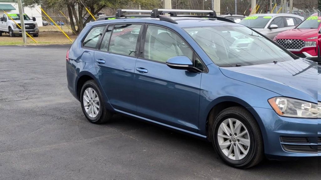 Used 2016 Volkswagen Golf S FWD image 2