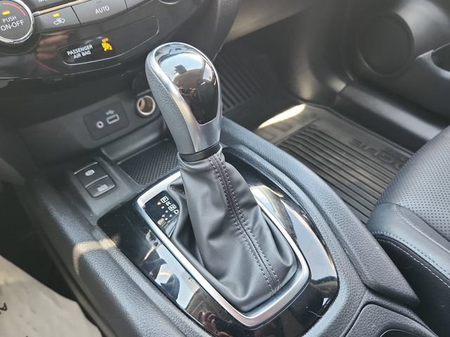 Used 2022 Nissan Rogue Sport SL AWD/4WD image 15