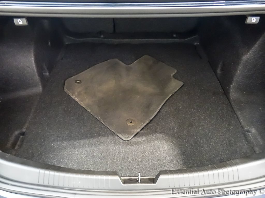 Used 2020 Chevrolet Malibu LT FWD image 21