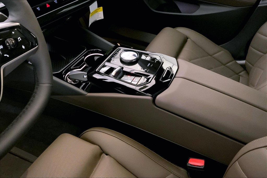 New 2026 BMW 530i xDrive AWD/4WD image 6