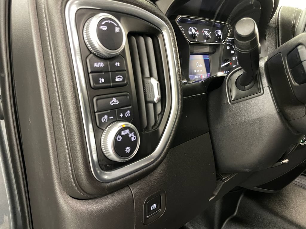 Used 2019 GMC Sierra 1500 SLE w/ SLE Value Package AWD/4WD image 23