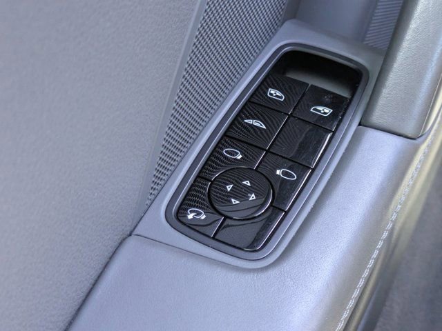 Used 2020 Porsche 911 Cabriolet image 24