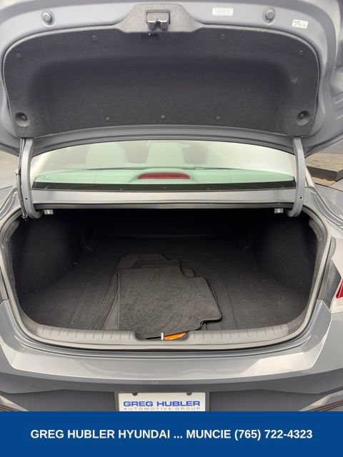Used 2023 Hyundai Elantra SE FWD image 8