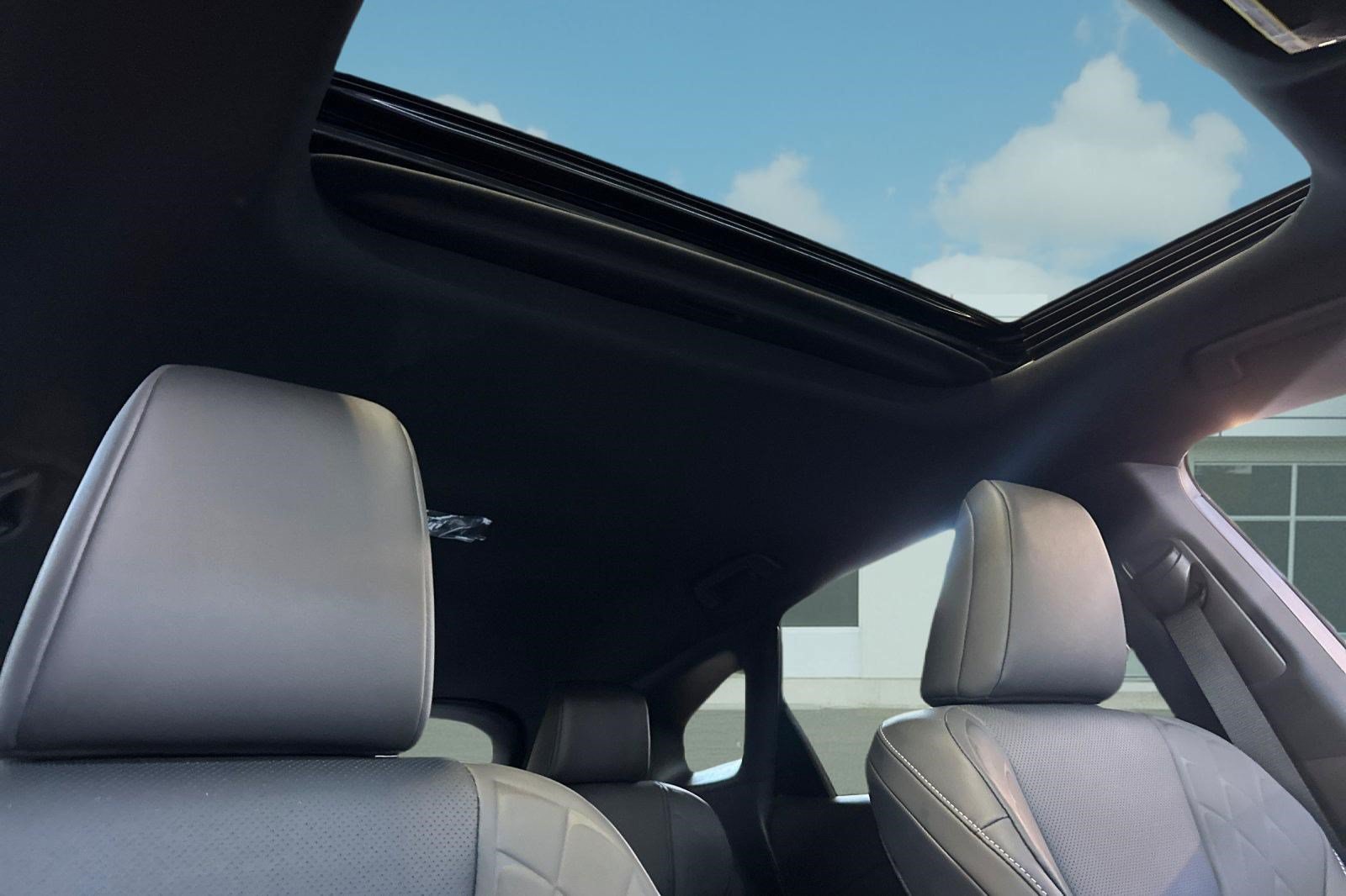 New 2026 Lexus RX 350h AWD/4WD image 12