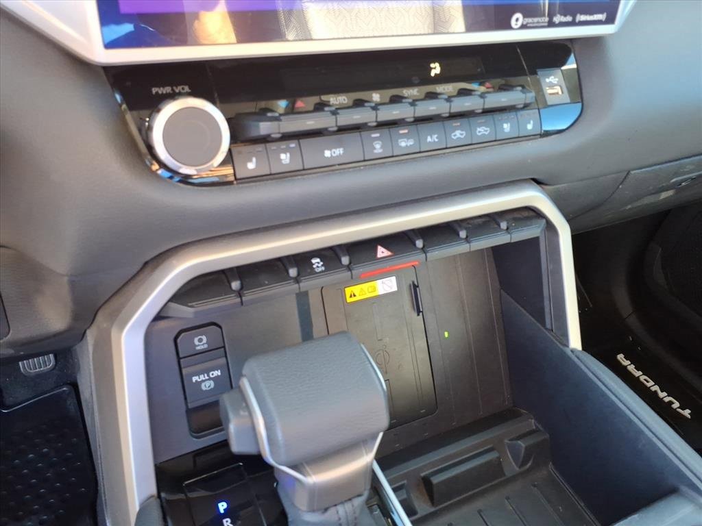 Used 2022 Toyota Tundra Limited image 16