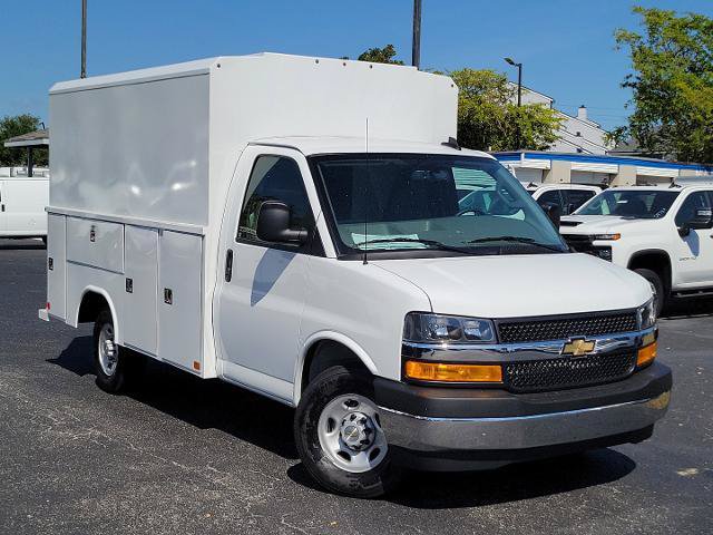 New 2025 Chevrolet Express 3500 w/ Power Convenience Package RWD image 26