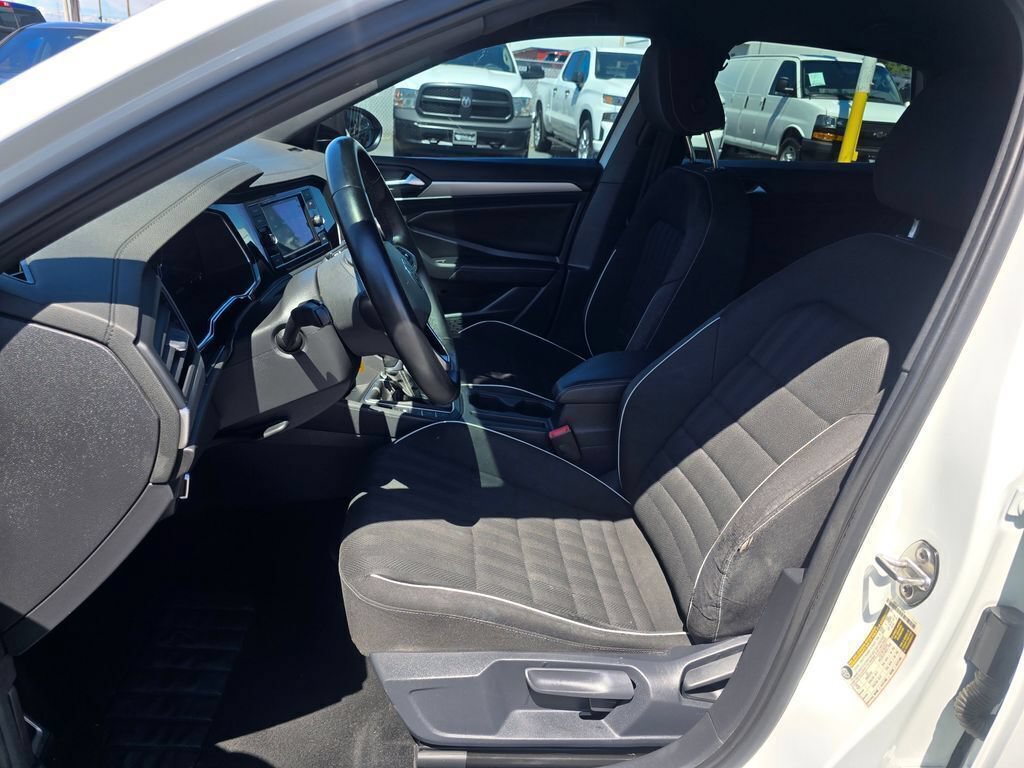 Used 2023 Volkswagen Jetta Sport FWD image 19