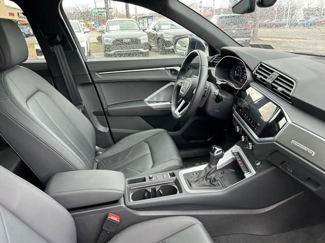 Used 2024 Audi Q3 2.0T Premium w/ Convenience Package image 25