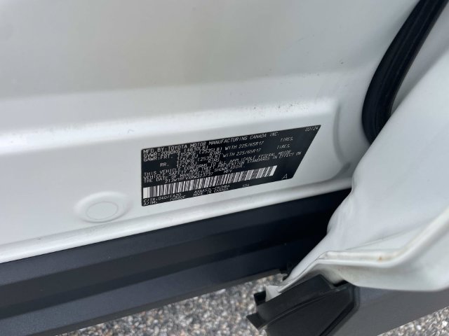 Used 2024 Toyota RAV4 XLE FWD image 22