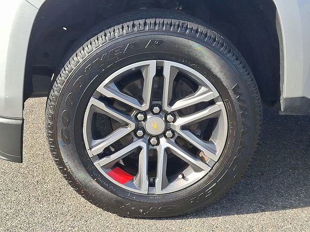 Used 2020 Chevrolet Colorado LT w/ LPO, Premium Interior Package image 8