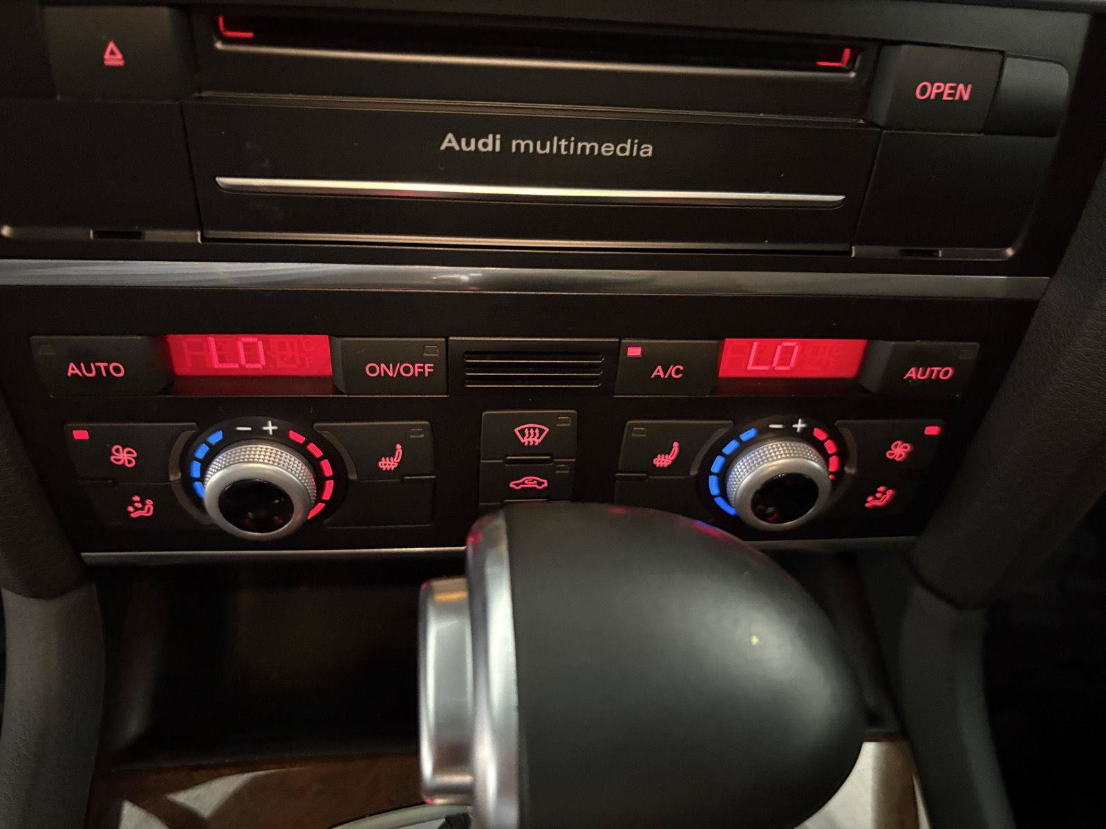 Used 2015 Audi Q7 TDI Premium Plus AWD/4WD image 24