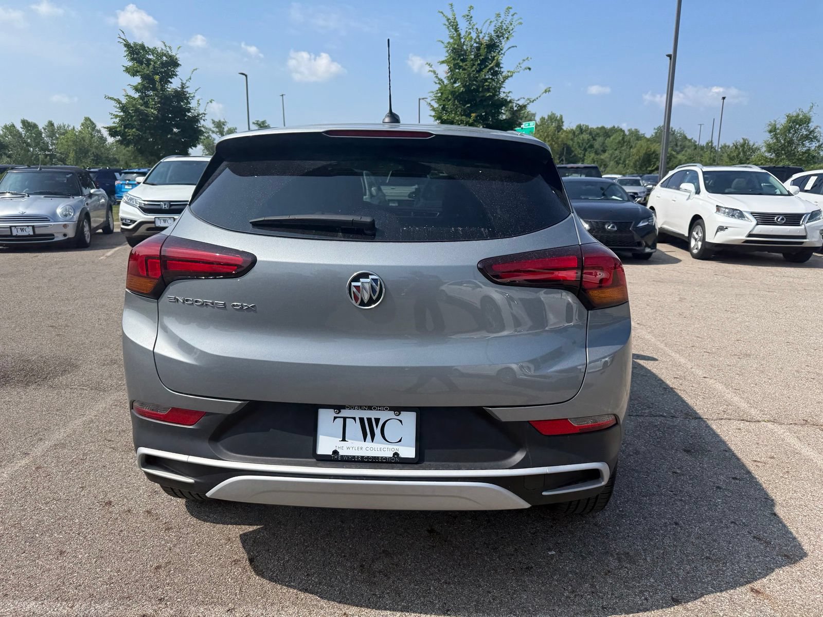 Used 2023 Buick Encore GX Preferred w/ Cold Weather Comfort Package FWD image 6