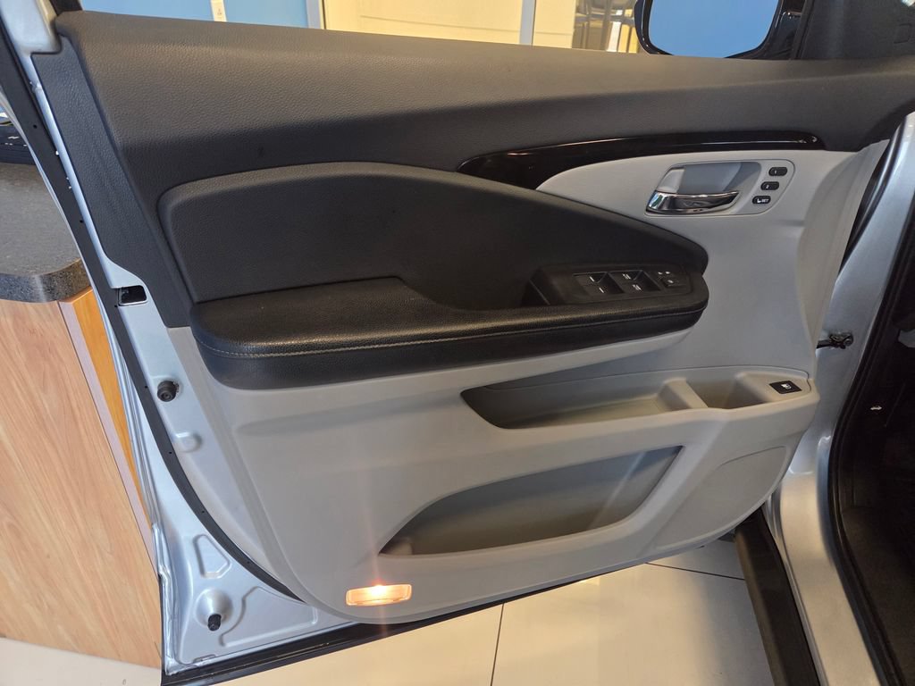 Certified 2017 Honda Ridgeline RTL-E image 11
