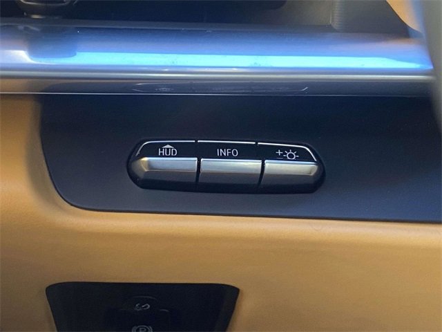 Used 2021 Chevrolet Corvette Stingray w/ Z51 Performance Package image 21