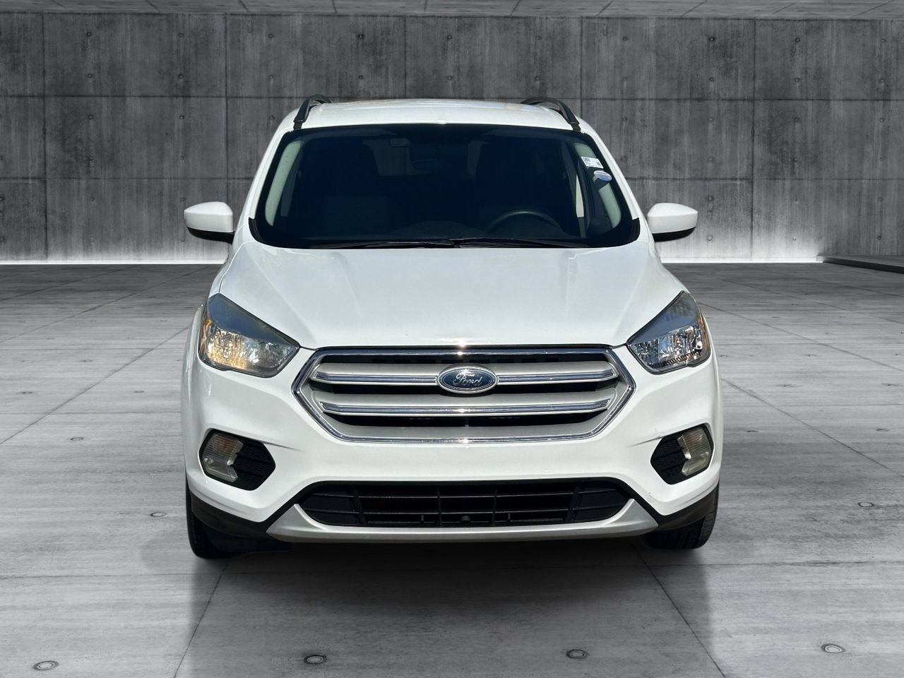 Used 2018 Ford Escape SE FWD image 8