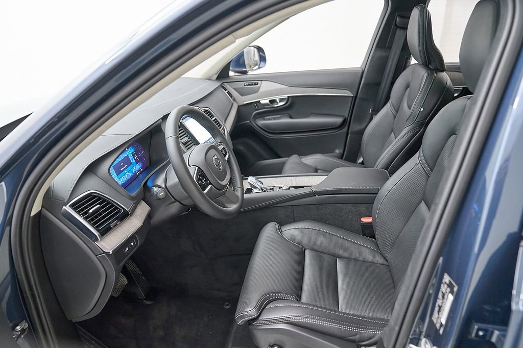 Certified 2024 Volvo XC90 T8 Ultimate w/ Lounge Package AWD/4WD image 19