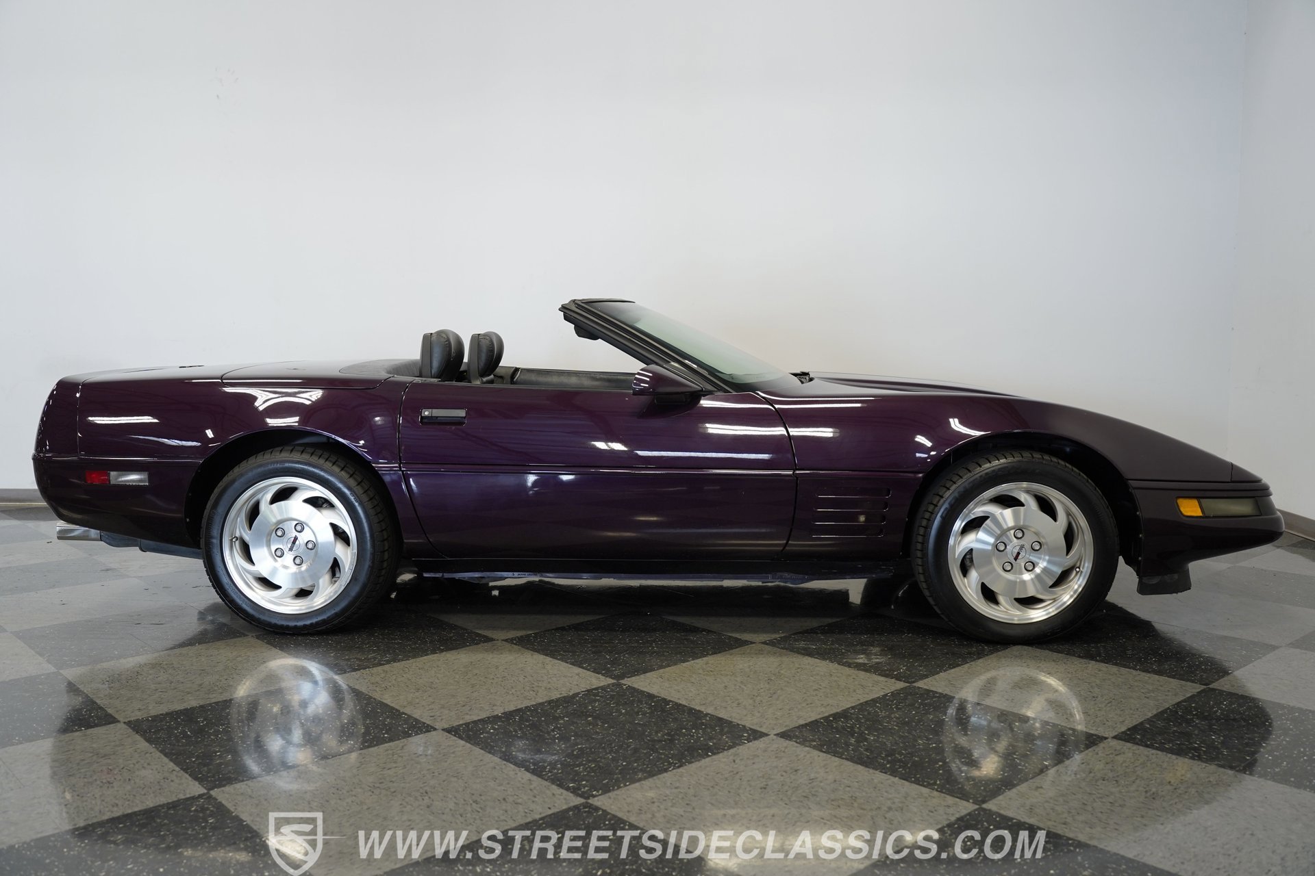 Used 1993 Chevrolet Corvette Convertible image 14