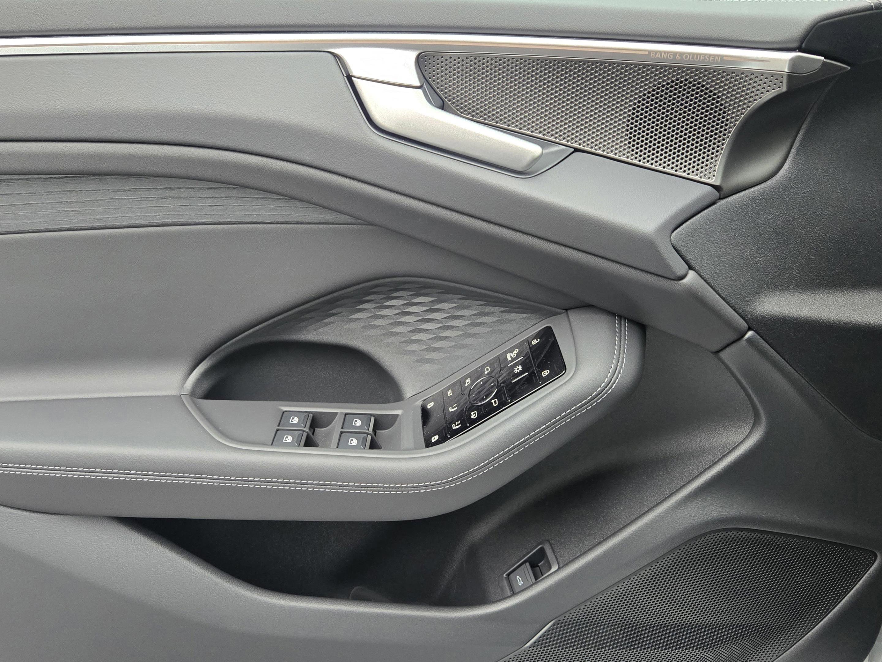 New 2026 Audi A6 Premium Plus AWD/4WD image 24