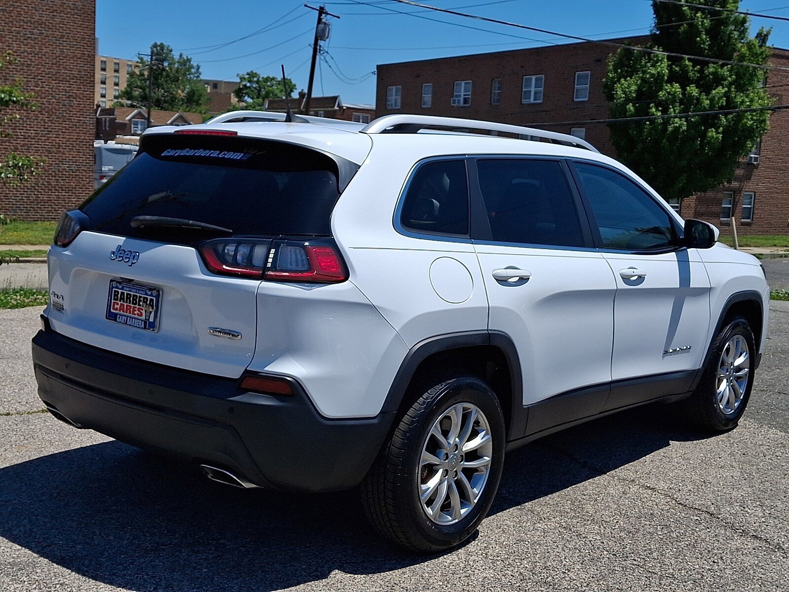 Used 2021 Jeep Cherokee Latitude Lux w/ Comfort/Convenience Group AWD/4WD image 6
