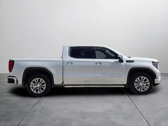 Used 2023 GMC Sierra 1500 Denali AWD/4WD image 5