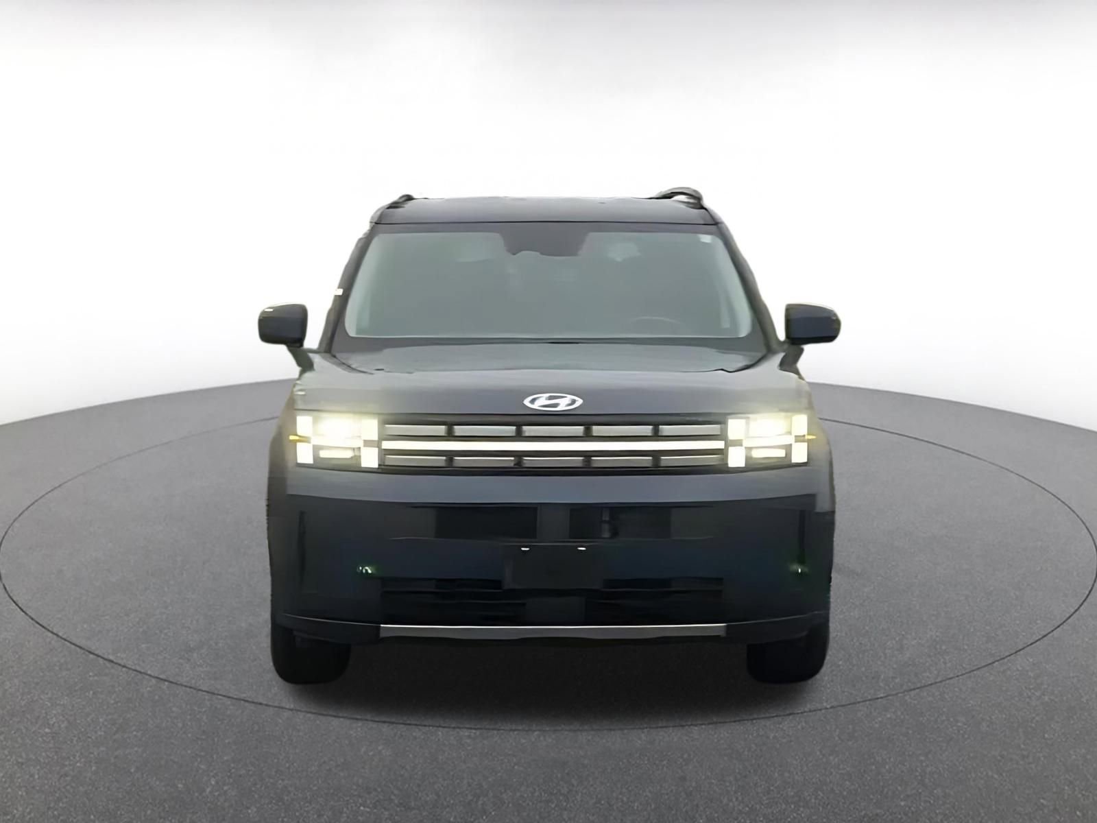 Used 2025 Hyundai Santa Fe SEL image 4