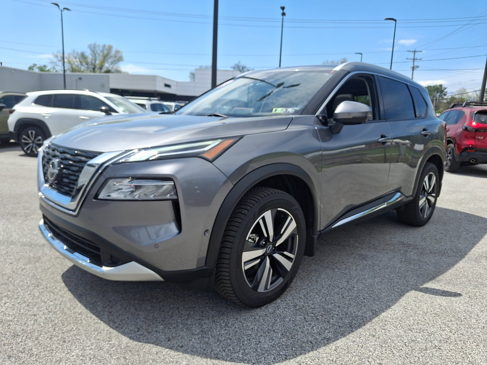 Used 2023 Nissan Rogue Platinum w/ Platinum Premium Package AWD/4WD video 3