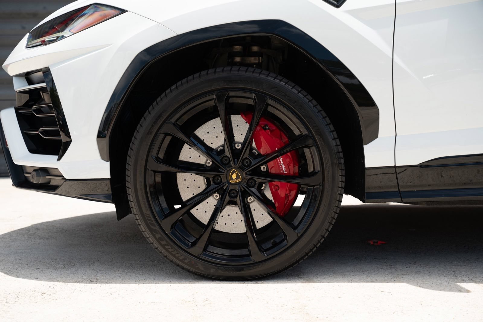 Used 2022 Lamborghini Urus AWD/4WD image 12