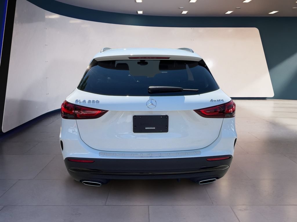 Used 2022 Mercedes-Benz GLA 250 4MATIC image 4