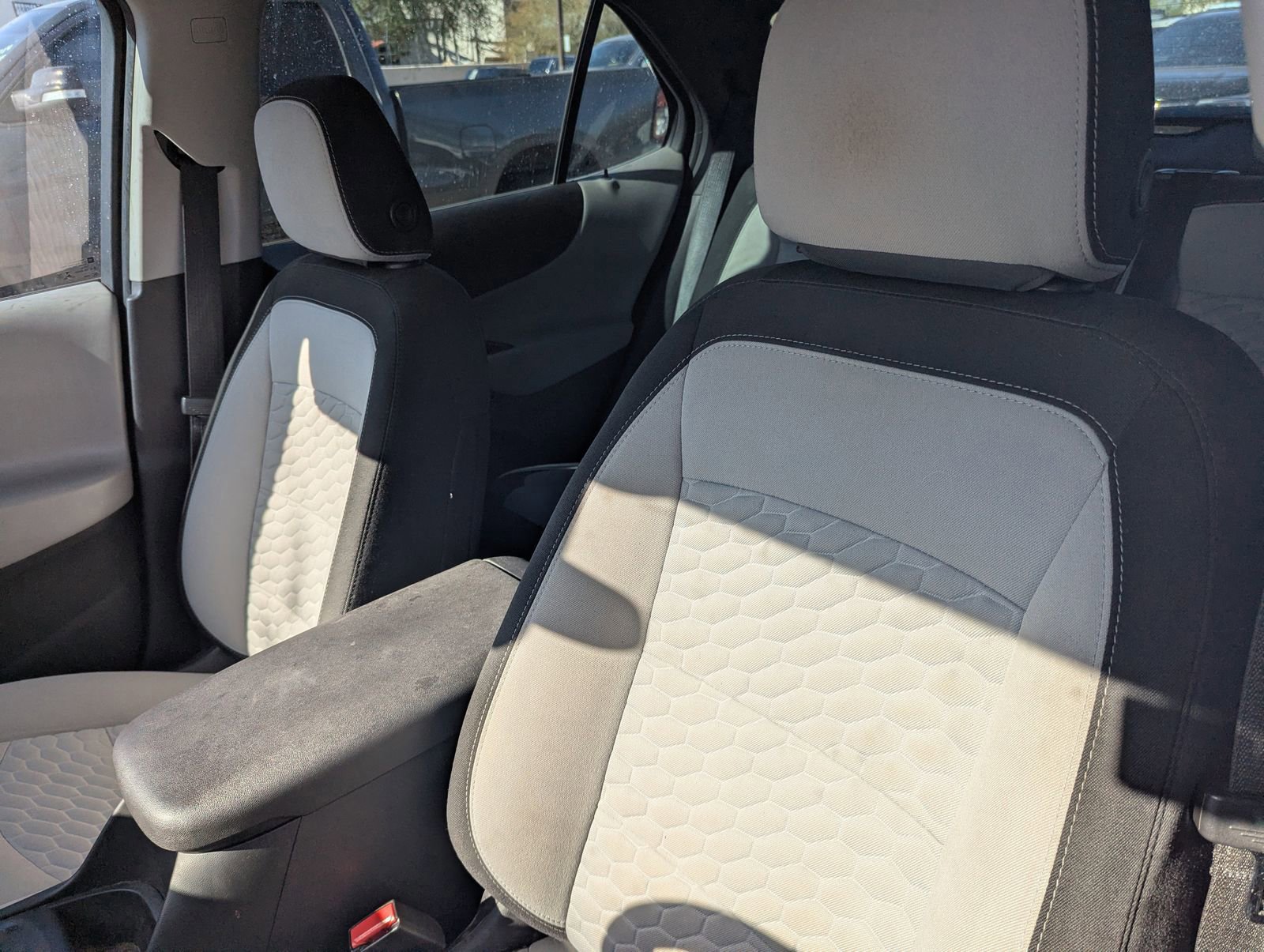 Used 2020 Chevrolet Equinox LS FWD image 8