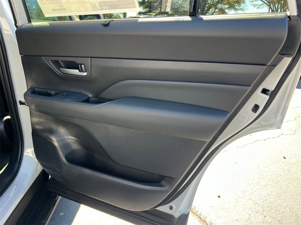 New 2026 Toyota Grand Highlander AWD Hybrid image 16