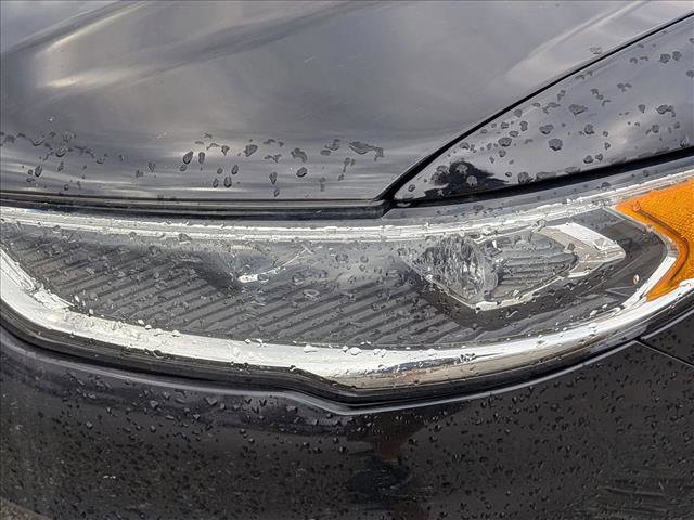 Used 2020 Ford Fusion Titanium image 11