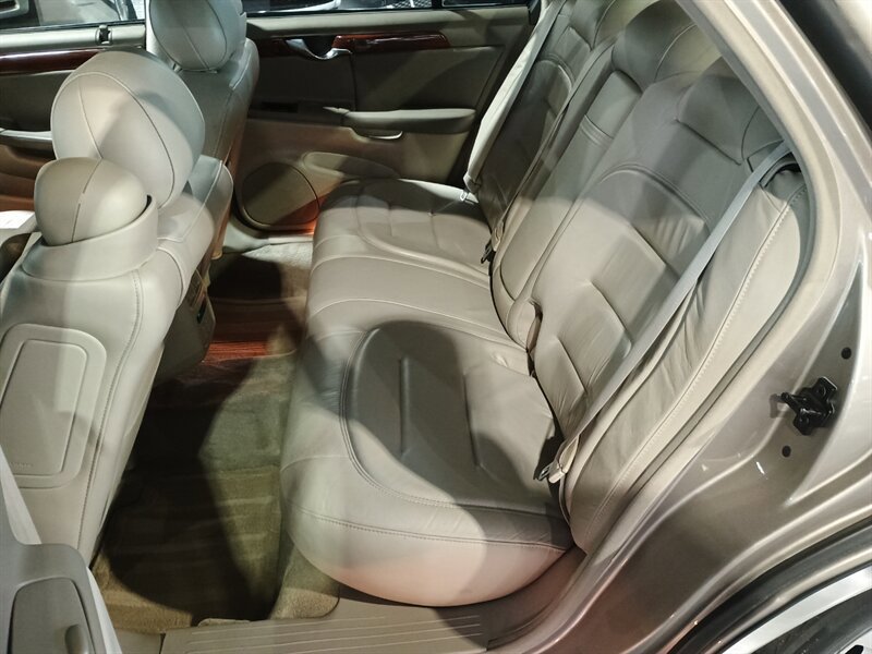 Used 2001 Cadillac De Ville FWD image 44